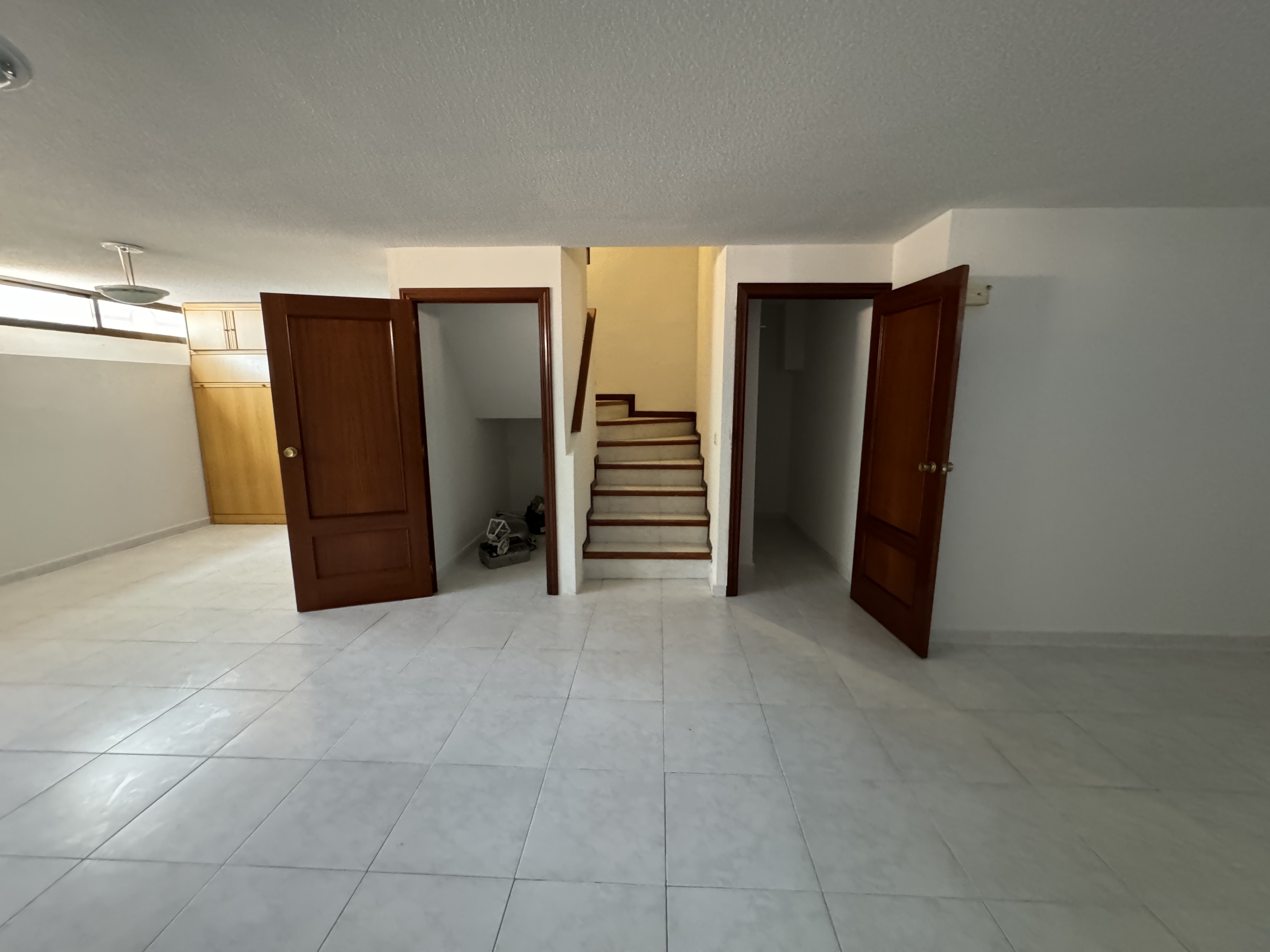 CALLE BOLONIA, PARLA, 4 Habitaciones Habitaciones, ,3 BathroomsBathrooms,Casas y Chalets,En Venta,CALLE BOLONIA,1124