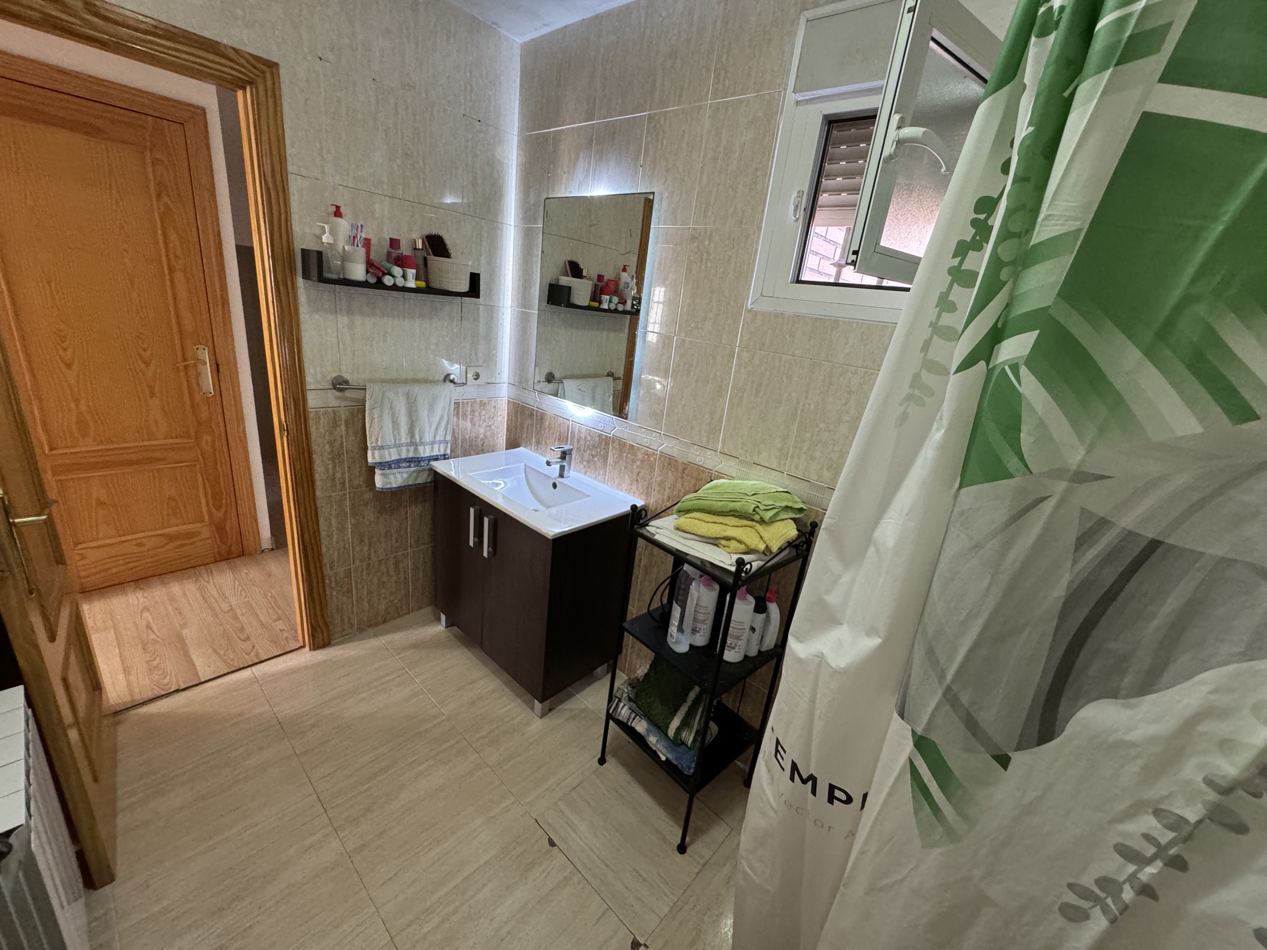 CALLE VALLADOLID, 17, CHOZAS DE CANALES, 4 Habitaciones Habitaciones, ,3 BathroomsBathrooms,Casas y Chalets,En Venta,CALLE VALLADOLID ,1137