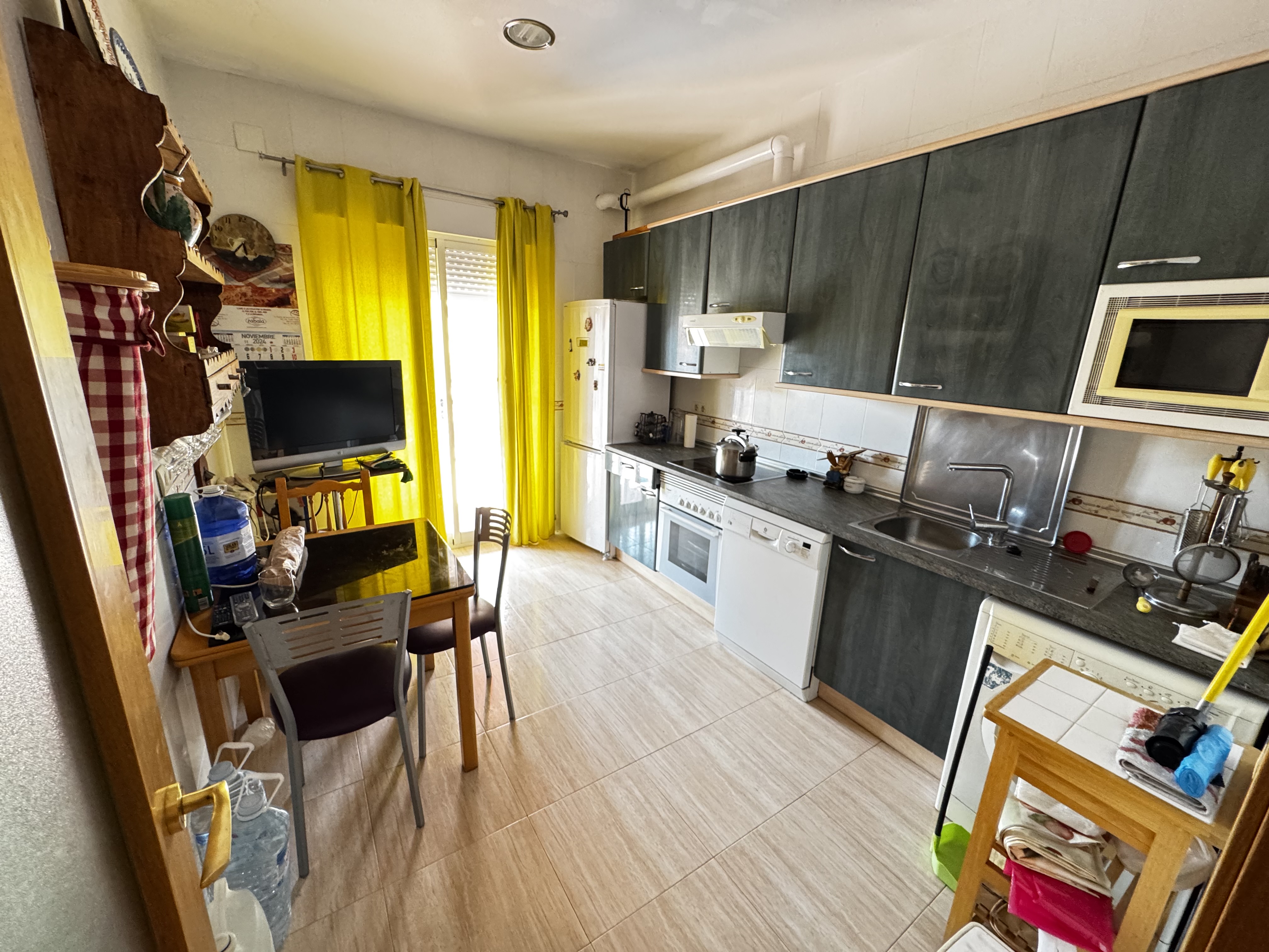 CALLE POLONIA, CHOZAS DE CANALES, 5 Habitaciones Habitaciones, ,2 BathroomsBathrooms,Casas y Chalets,En Venta,CALLE POLONIA,1148