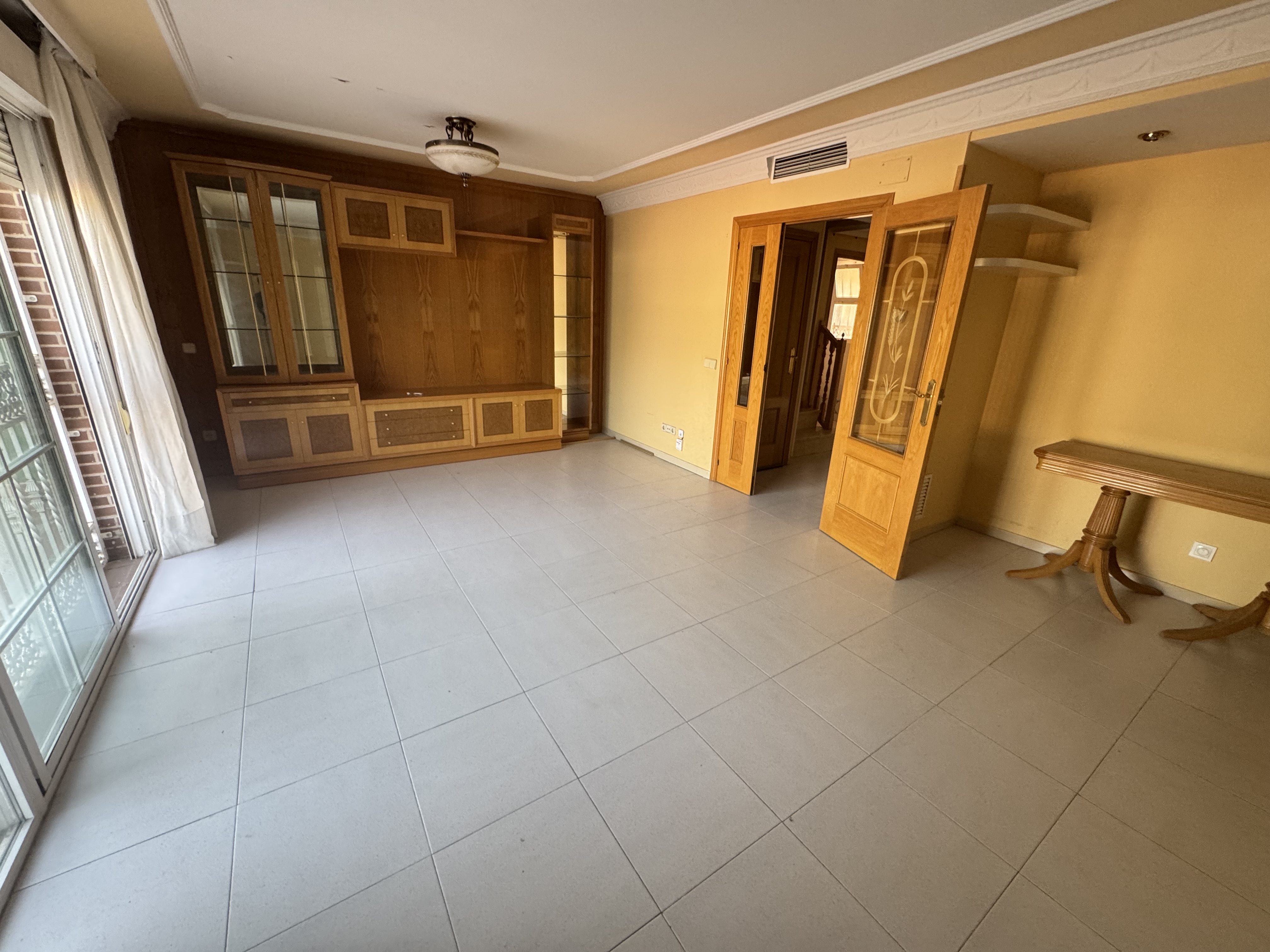 ZONA LAGUNA PARK, PARLA, 5 Habitaciones Habitaciones, ,2 BathroomsBathrooms,Casas y Chalets,En Venta,ZONA LAGUNA PARK,1156