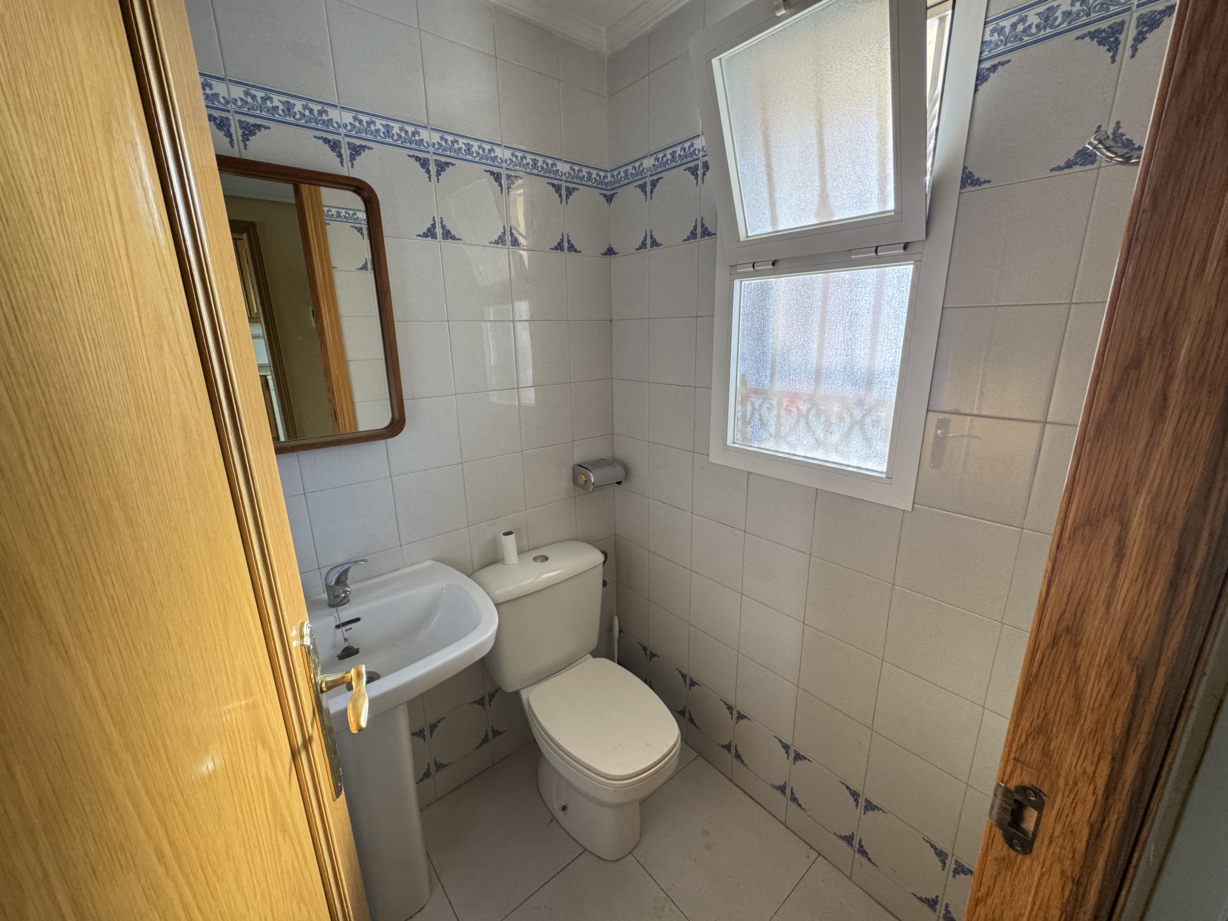 ZONA LAGUNA PARK, PARLA, 5 Habitaciones Habitaciones, ,2 BathroomsBathrooms,Casas y Chalets,En Venta,ZONA LAGUNA PARK,1156
