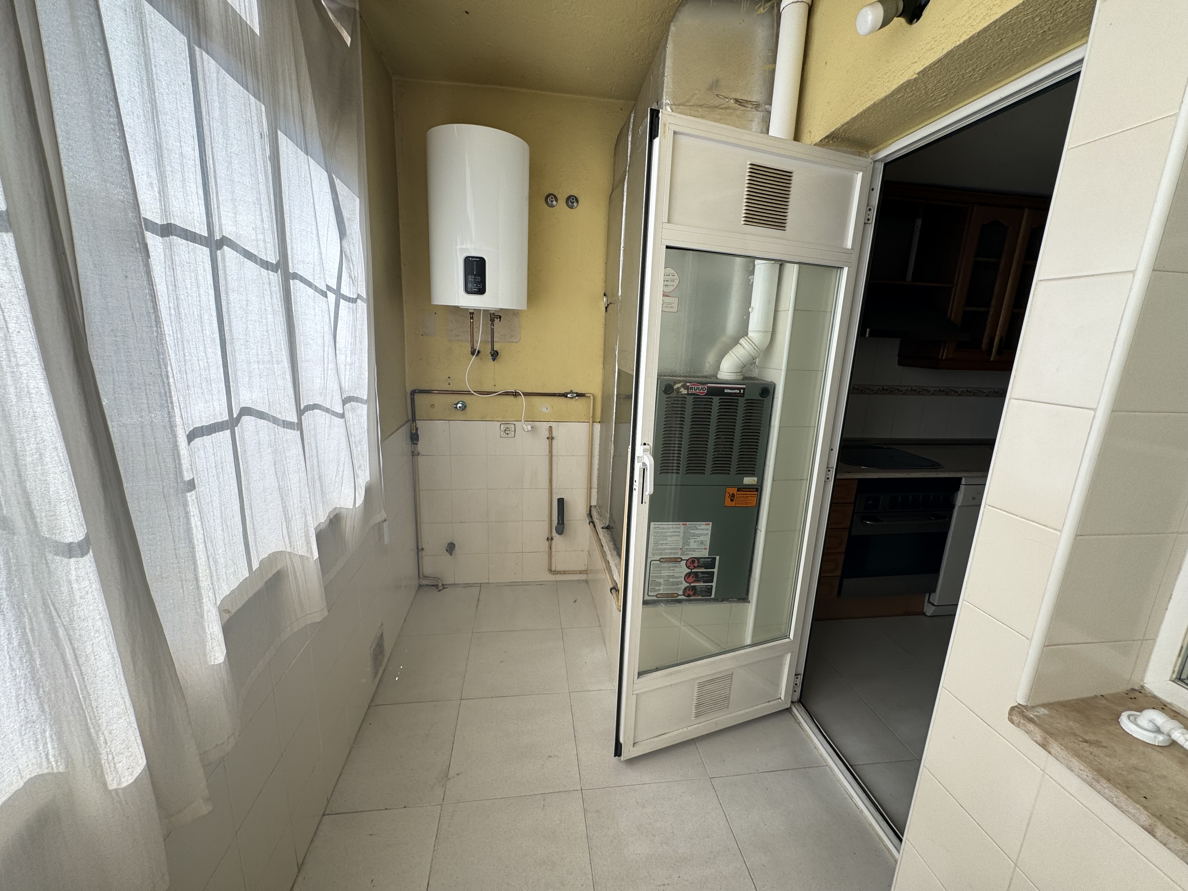 ZONA LAGUNA PARK, PARLA, 5 Habitaciones Habitaciones, ,2 BathroomsBathrooms,Casas y Chalets,En Venta,ZONA LAGUNA PARK,1156