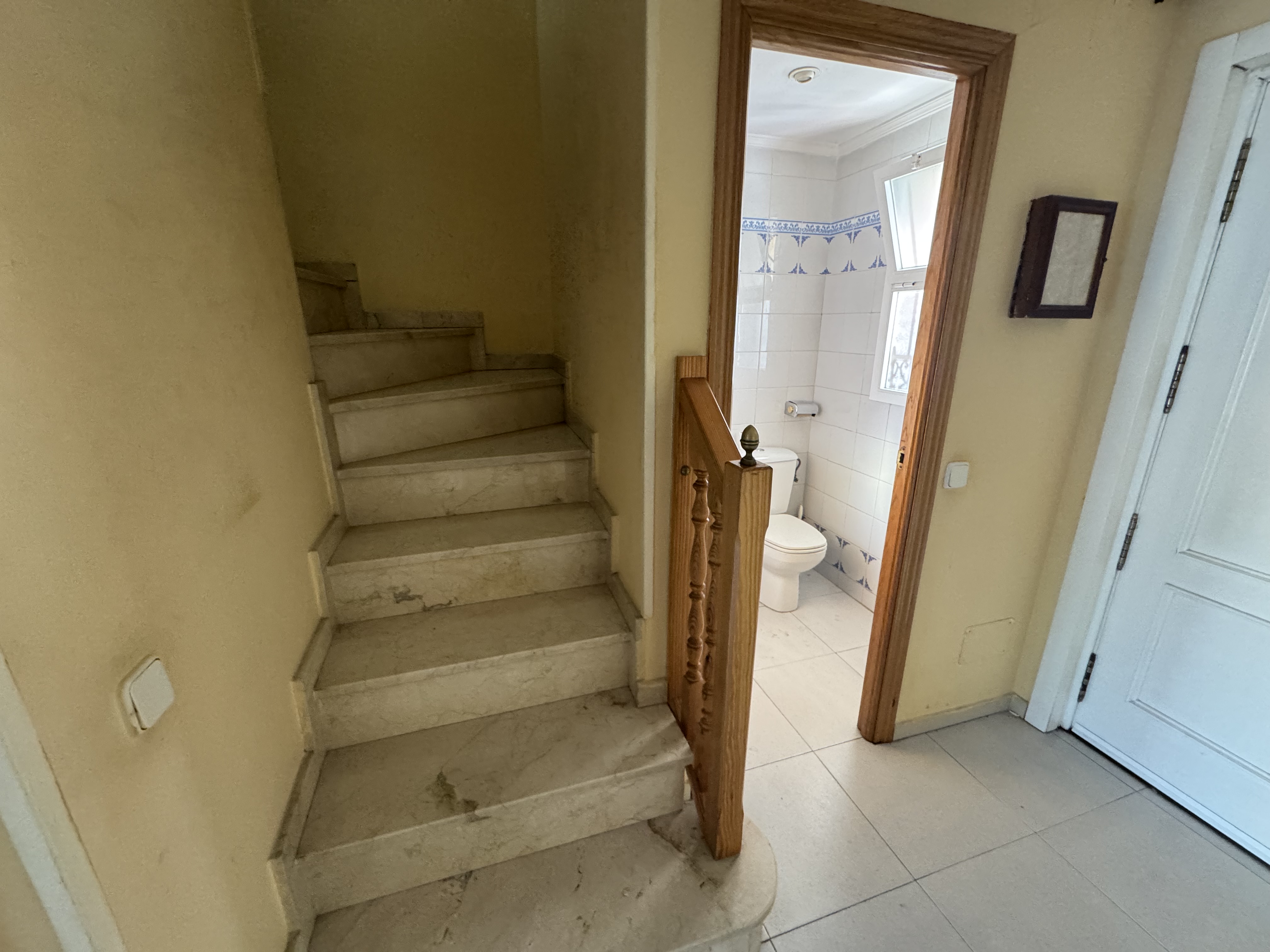 ZONA LAGUNA PARK, PARLA, 5 Habitaciones Habitaciones, ,2 BathroomsBathrooms,Casas y Chalets,En Venta,ZONA LAGUNA PARK,1156