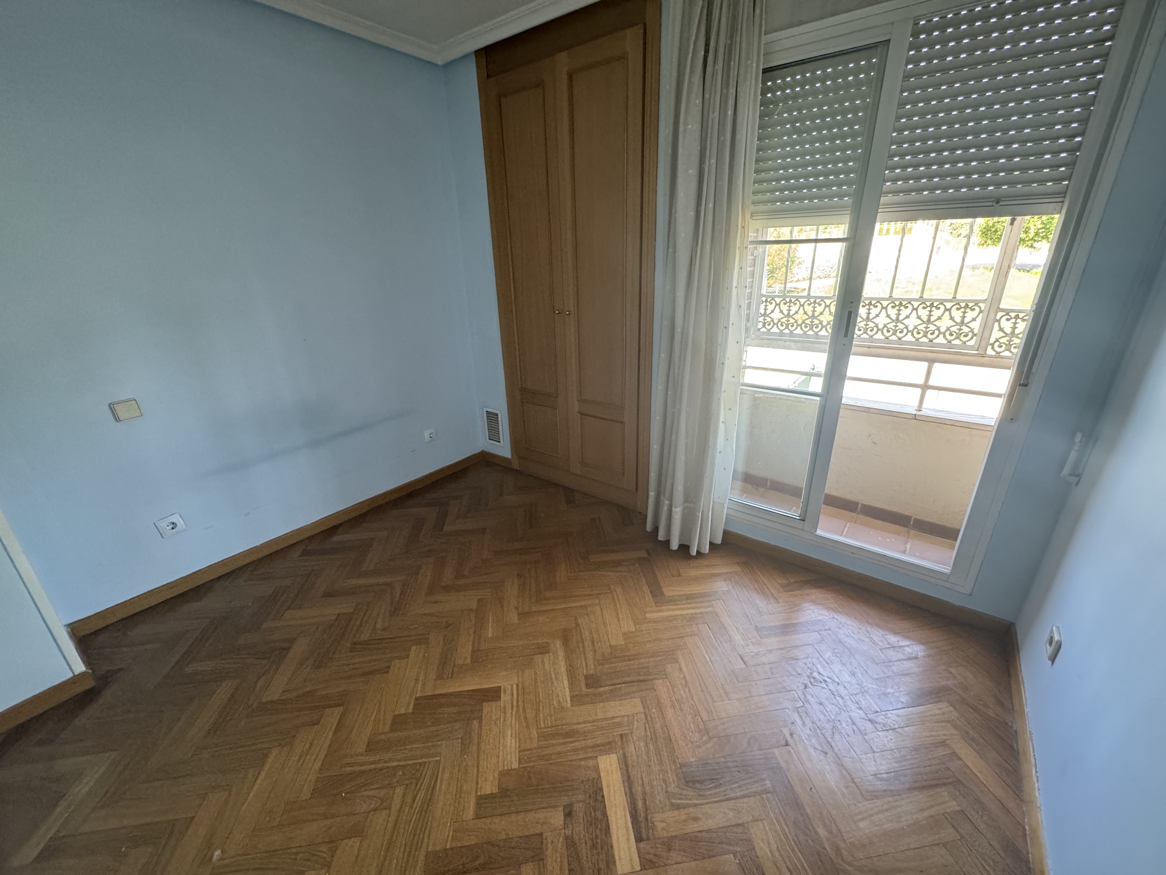 ZONA LAGUNA PARK, PARLA, 5 Habitaciones Habitaciones, ,2 BathroomsBathrooms,Casas y Chalets,En Venta,ZONA LAGUNA PARK,1156
