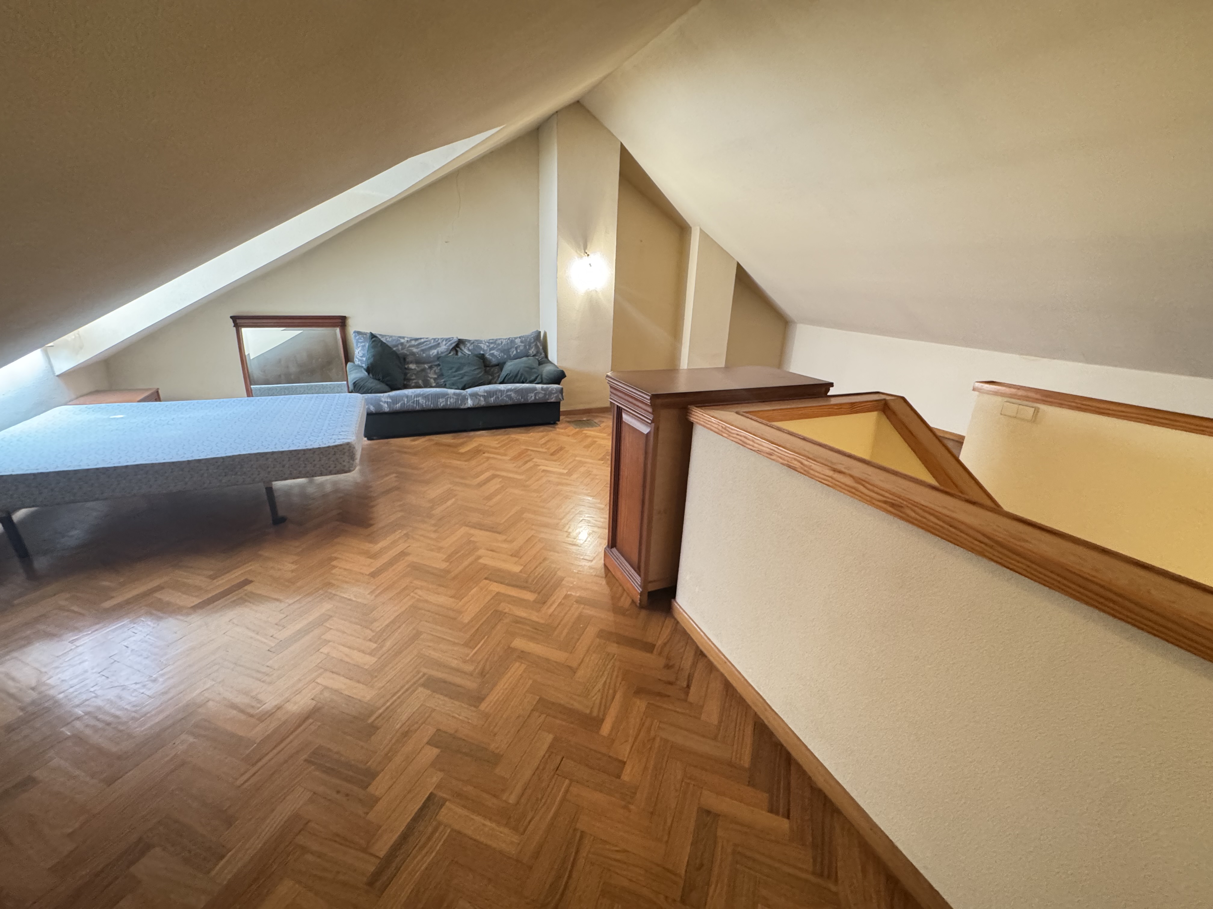 ZONA LAGUNA PARK, PARLA, 5 Habitaciones Habitaciones, ,2 BathroomsBathrooms,Casas y Chalets,En Venta,ZONA LAGUNA PARK,1156