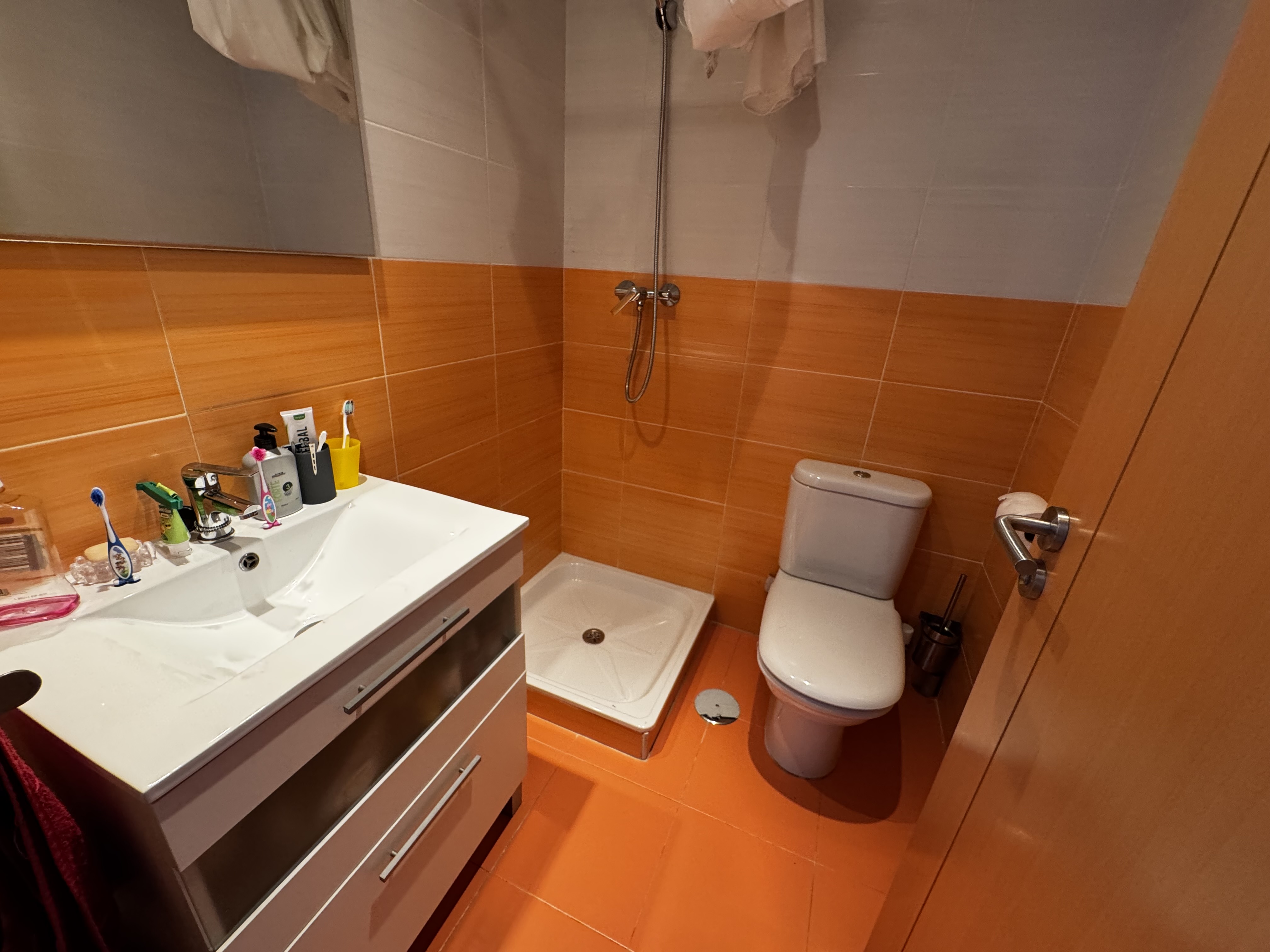 PARLA ESTE, PARLA, 3 Habitaciones Habitaciones, ,2 BathroomsBathrooms,Piso,En Venta,PARLA ESTE,1168