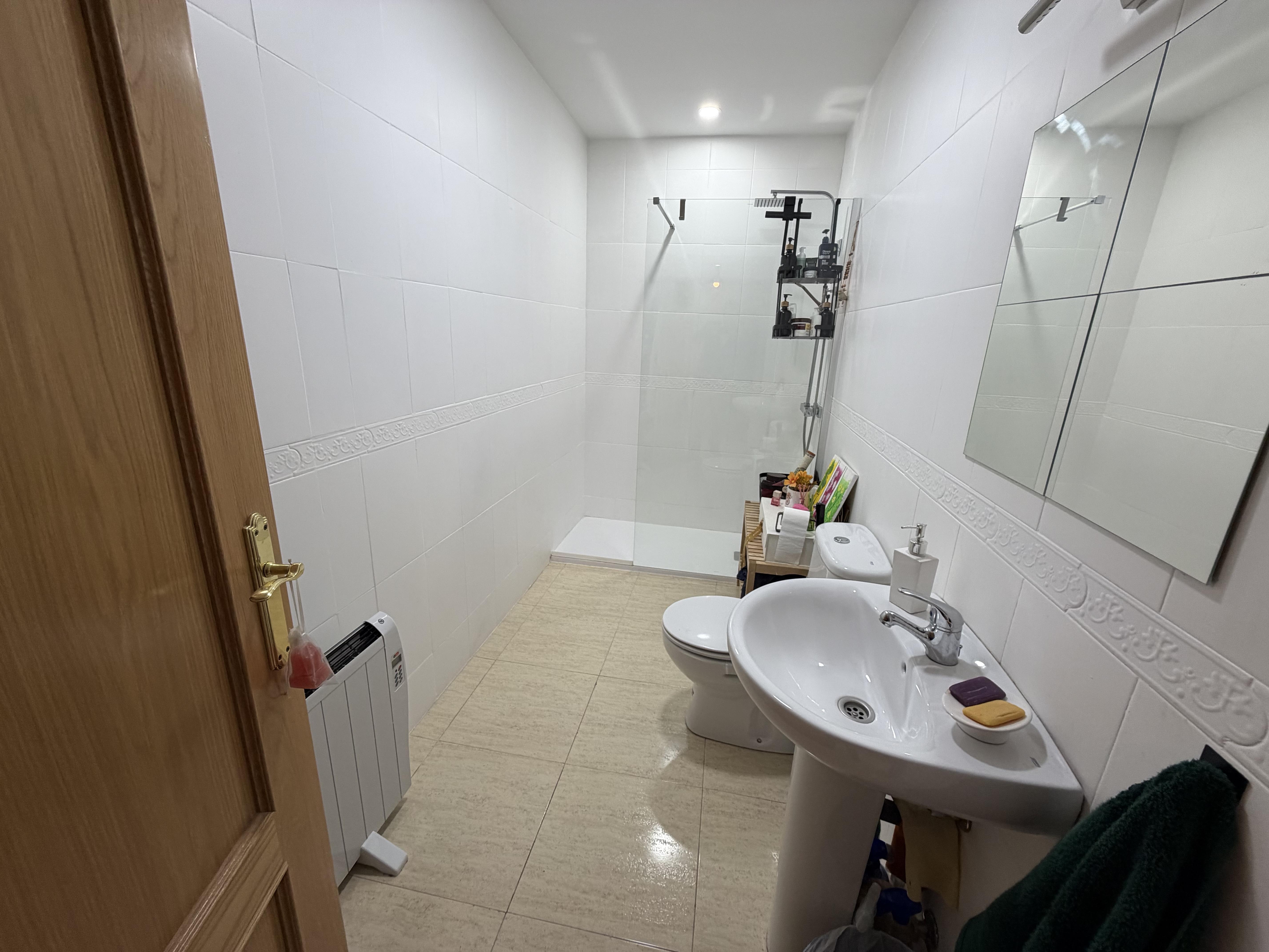 CALLE ESQUIVIAS, YUNCOS, 3 Habitaciones Habitaciones, ,2 BathroomsBathrooms,Piso,En Venta,CALLE ESQUIVIAS,1181