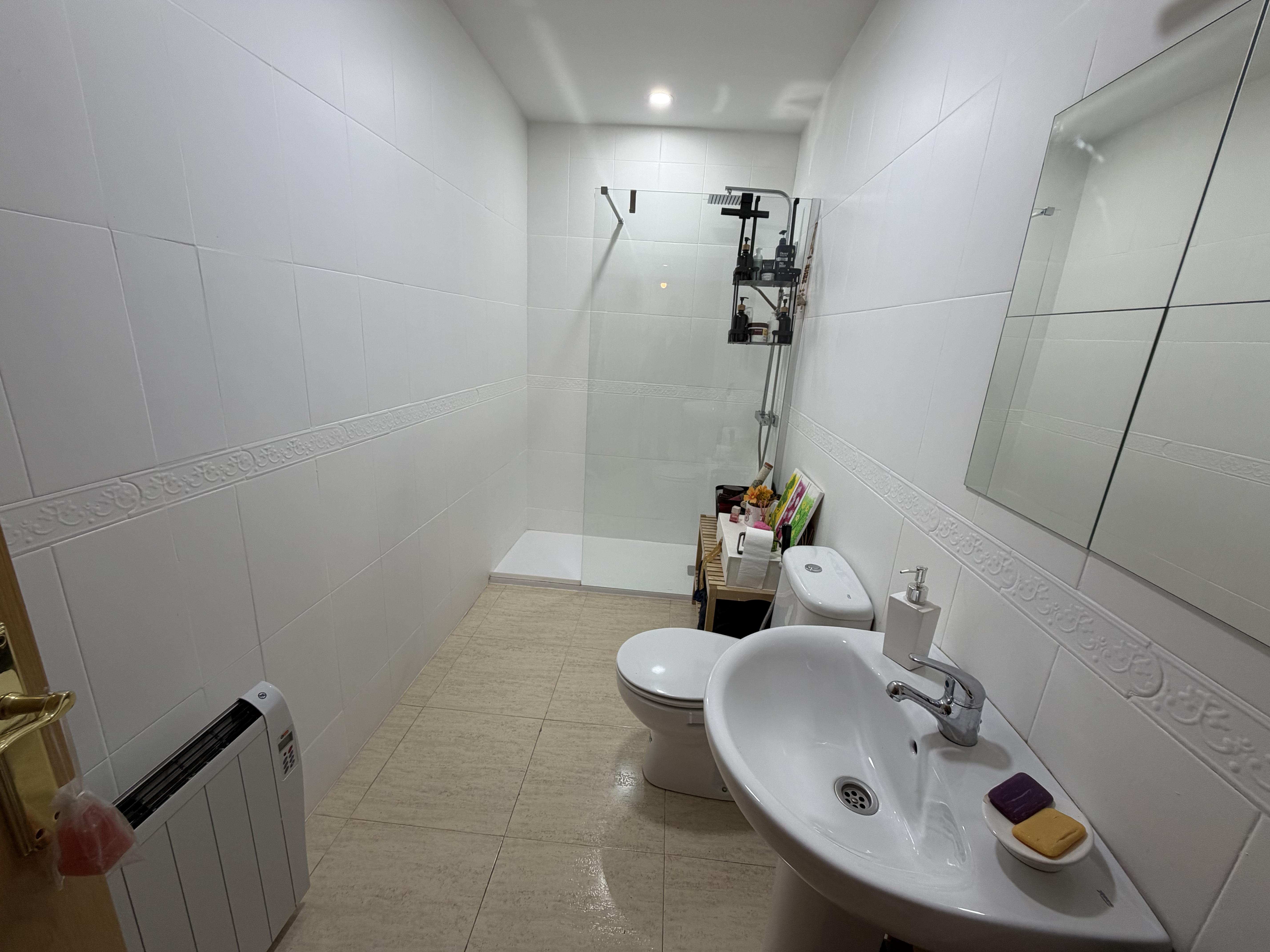 CALLE ESQUIVIAS, YUNCOS, 3 Habitaciones Habitaciones, ,2 BathroomsBathrooms,Piso,En Venta,CALLE ESQUIVIAS,1181