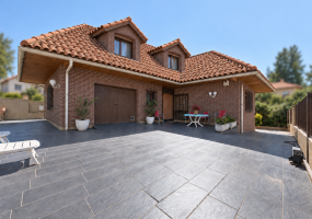 LA ERMITA, PARLA, 5 Dormitorio Habitaciones, 0 ,2 BañoBathrooms,Casas y Chalets,En Venta,LA ERMITA,0,1274 LA ERMITA, PARLA, 5 Dormitorio Habitaciones, 0 ,2 BañoBathrooms,Casas y Chalets,En Venta,LA ERMITA,0,1274